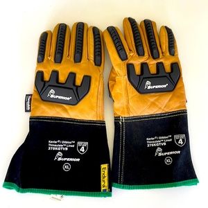 Kevlar oil block thinsulate lined gloves by Endura size extra large